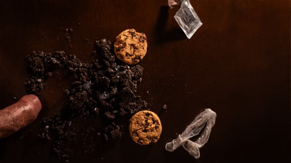 Creampie Cookies: I Rubbed My Dick in the Biscuit and Ate It