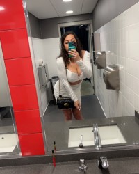 Meet Miss Heather Riley Chicago TheRileyEffect ChicagH03 photo