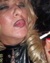 200 SHIRLEY SLUT photo