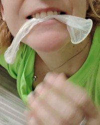 tongue and teeth games photo