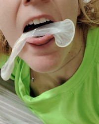 tongue and teeth games photo