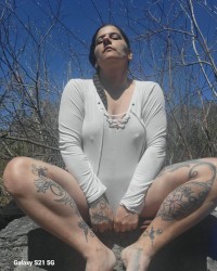 Mommy adventure in the sun 🫦 photo