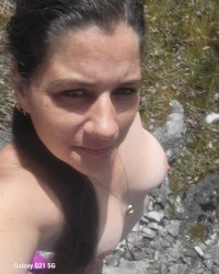 Mommy adventure in the sun 🫦 photo