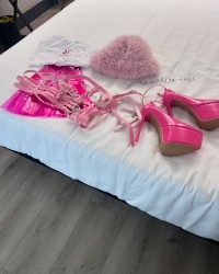 Angelique Rose in kinky pink latex photo