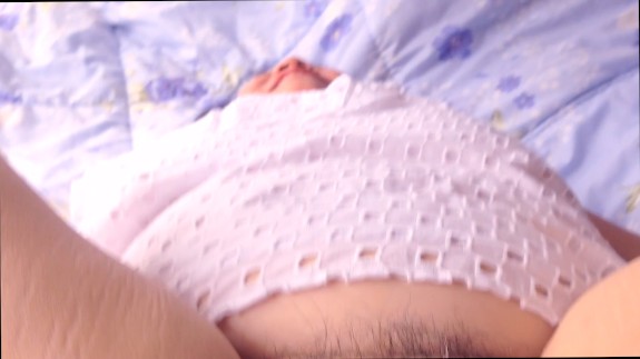 BEAUTIFUL MATURE ASIAN MILF CREAMPIED LONG AND DEEP