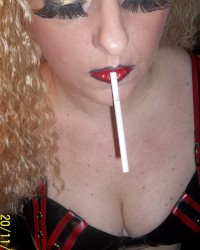21 SHIRLEY SLUT photo