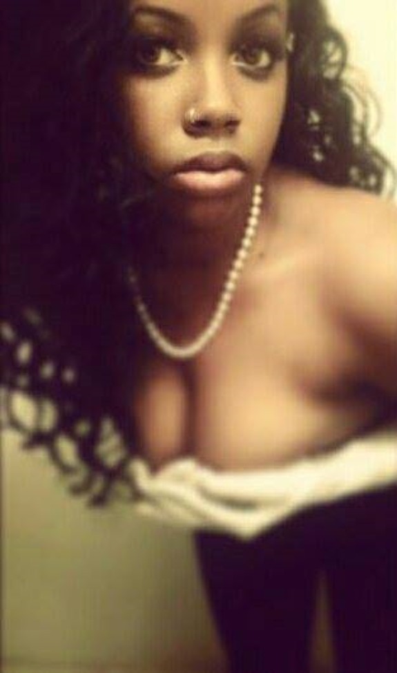 Muah! photo