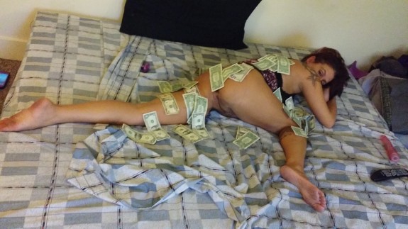 Lil MaMa SeXxXy In the Tiger Print Taking The Anal Plug Like a Champ!!