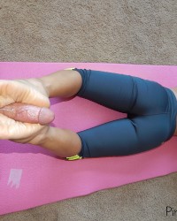 Hot babe with sexy feet and soles foot fetish photo