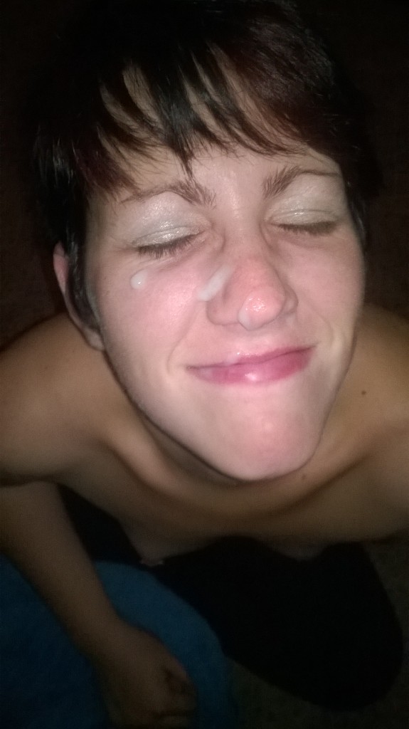 screaminsyren Facialed by a big load of cum