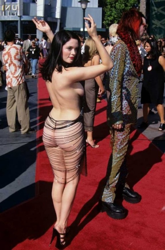 Celebrities (lots of titties)