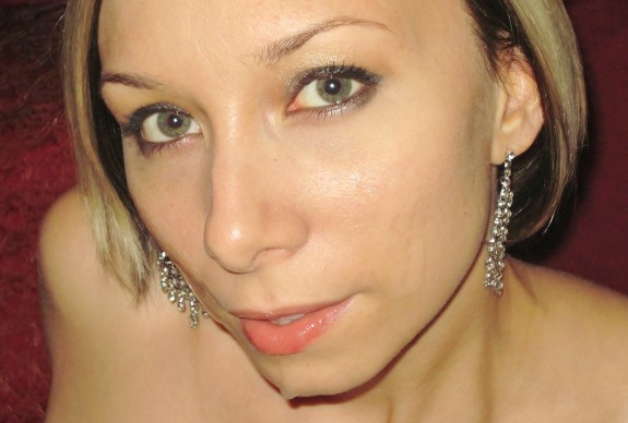 Love it when the cum drips from my chin