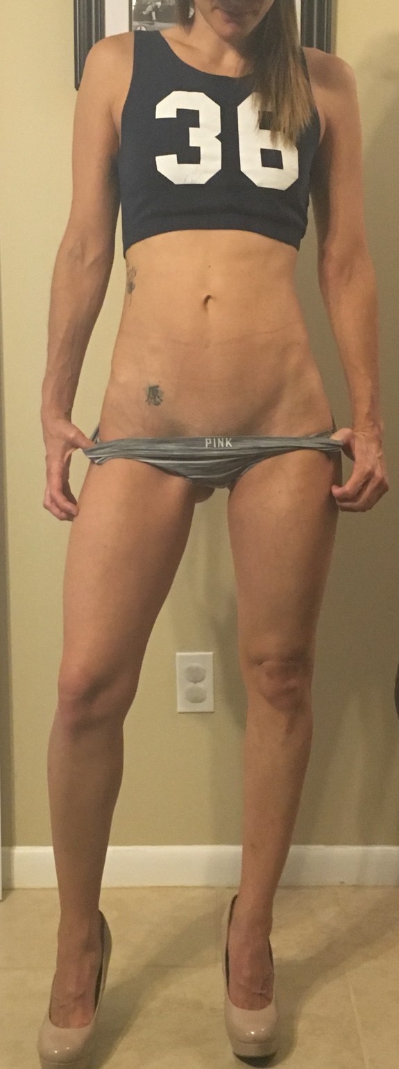 Hot amateur GF posing