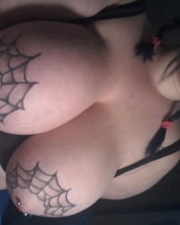 Spidey tits photo