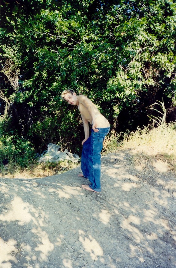 photo shoot at the lake