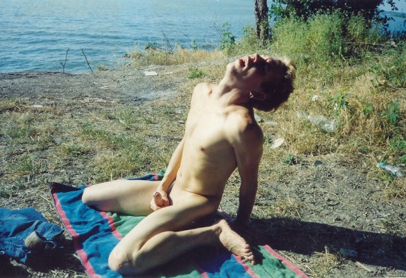 photo shoot at the lake