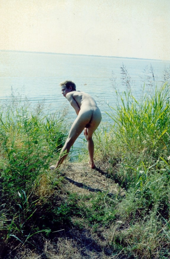 photo shoot at the lake