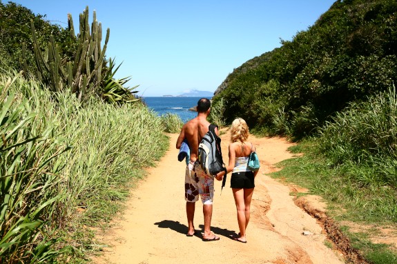 CHLOE DELAURE Anal outdoors on the beach with two cocks