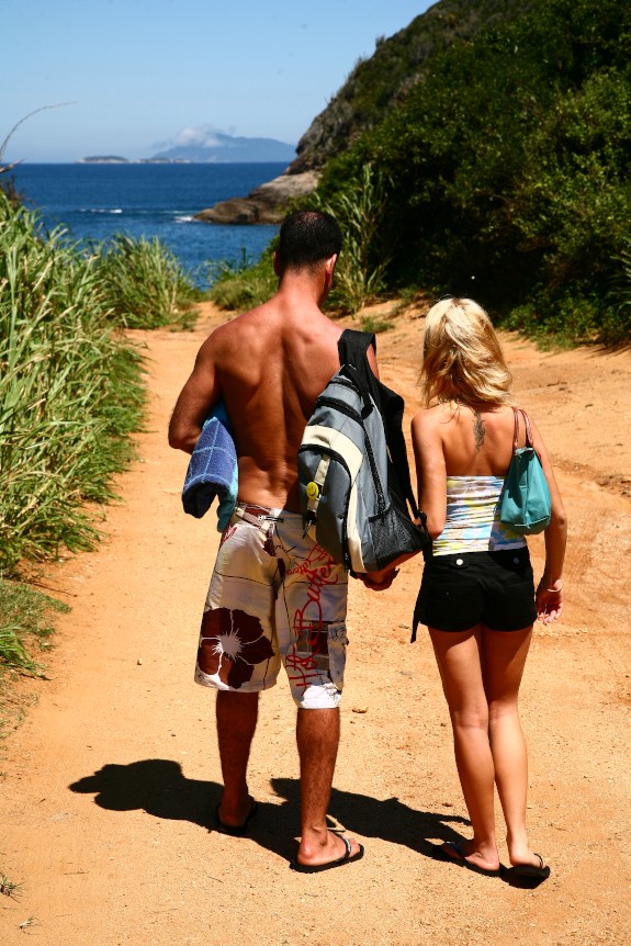 CHLOE DELAURE Anal outdoors on the beach with two cocks