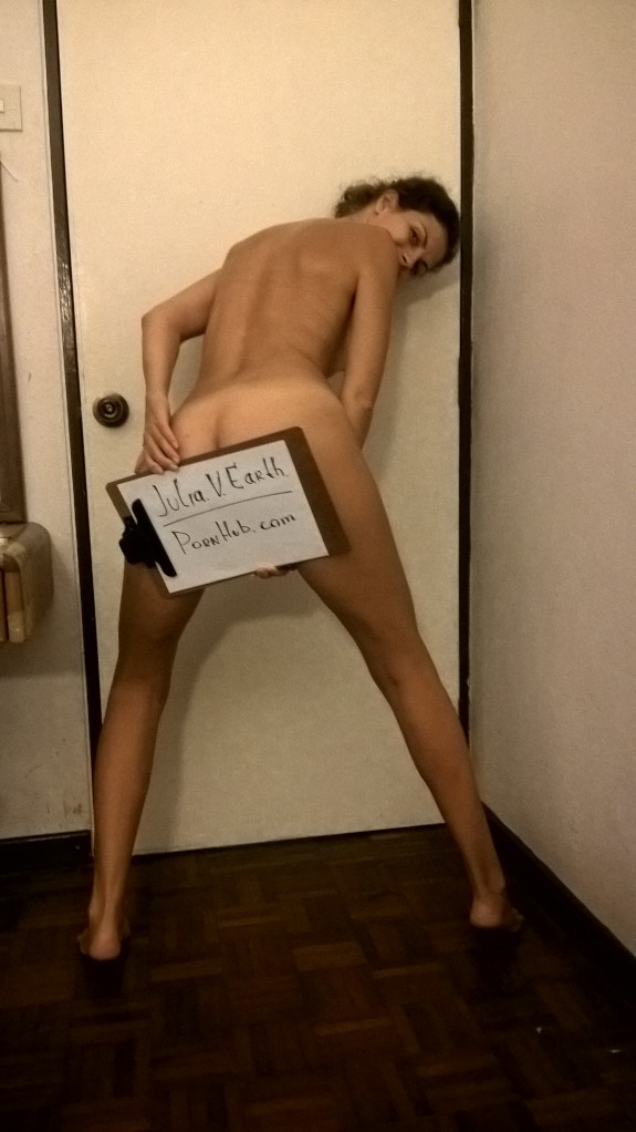 I make picture for verification on PornHub