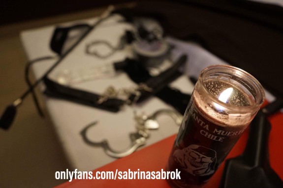 Sabrina Sabrok fetish bdsm bondage feet smoking female domination