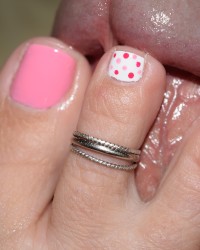 Luv4feet - Pink Shades with Dots Footjob photo