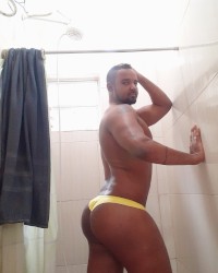 Eu de calcinha photo