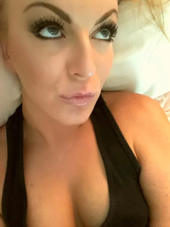 MY TAN delicious skin and lips