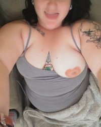 random photos of Pawg BBW sunny flowers photo