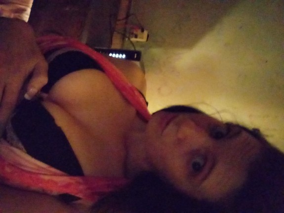 Damn I'm one sexy mama subscribe comment,like my pics and videos;)