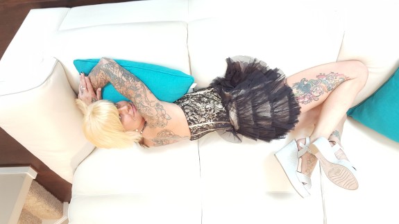 First day working with SirRon with photos. Waiting to get accepted b4 nude