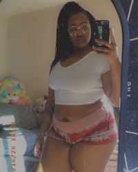 Mulatto Temptress photo