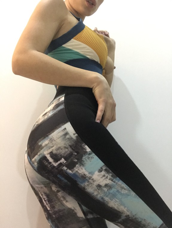 Sexy leggins ass-NickyMist