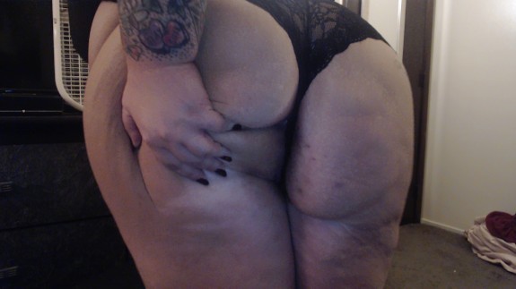 BBW is SO HORNY