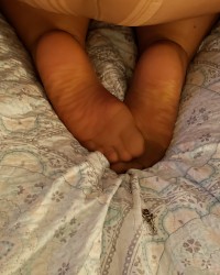 Sexy fucking feet. photo