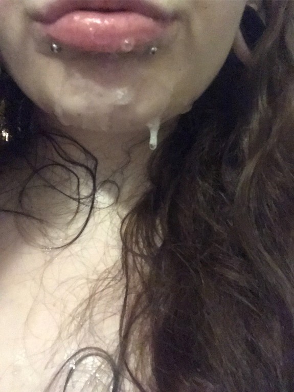 Cum on her face ❄️