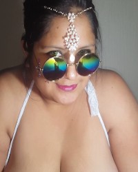 Good girlfriend photo