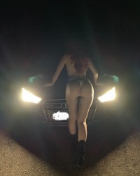 Hot horny milf does voyeur in the car photo