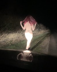 Hot horny milf does voyeur in the car photo