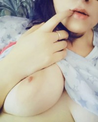 Snaps photo