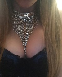 Wanna fuck Mylie ? photo
