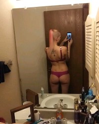 V.S. Buys/Random photo