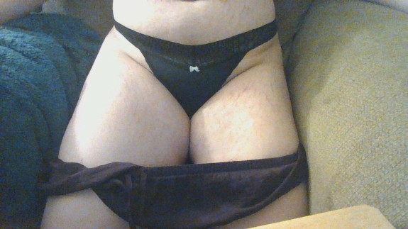 got a bow on my panties 'cause my ass is a present
