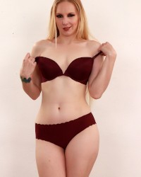 Horny MILF Delerious Hunter takes a stiff cock inside her fleshy pussy photo