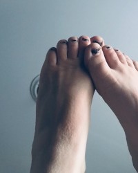Feet Album photo