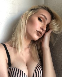 dm to buy nudes ;) photo