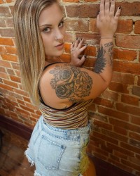 Simplistic Strip Down photo