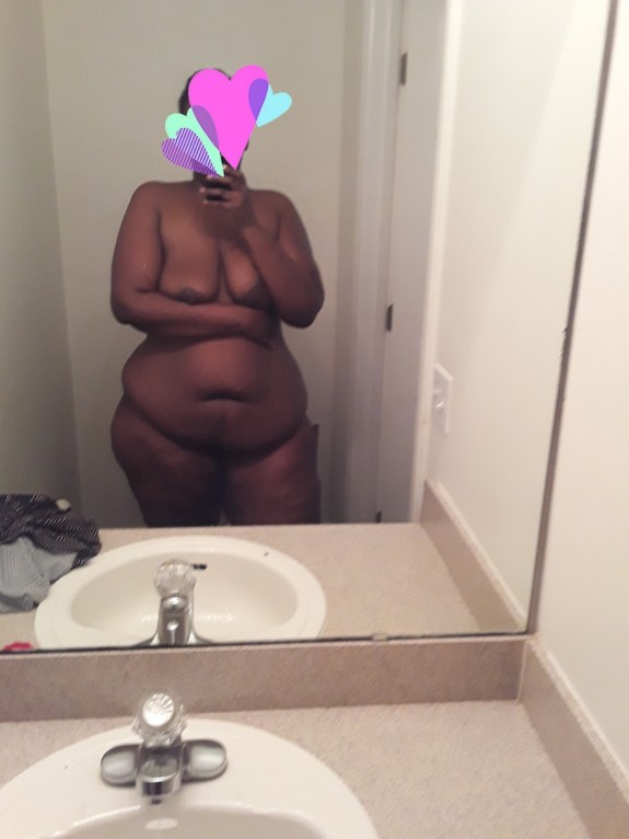 Nude Bathroom pics