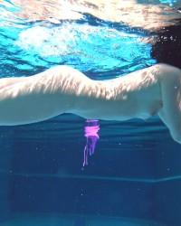 Jessica Lincoln Pt.1 UnderWaterShow photo