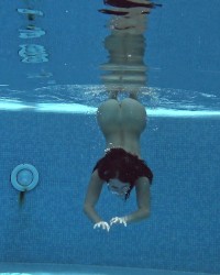 Jessica Lincoln Pt.1 UnderWaterShow photo